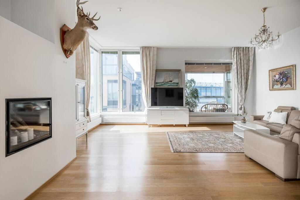 Spacious Home With Four Terrace, Sauna, Sea View Helsínquia Exterior foto