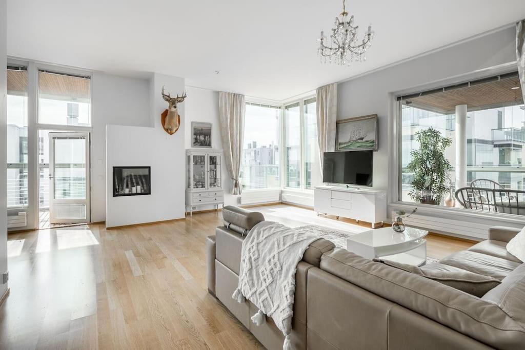 Spacious Home With Four Terrace, Sauna, Sea View Helsínquia Exterior foto
