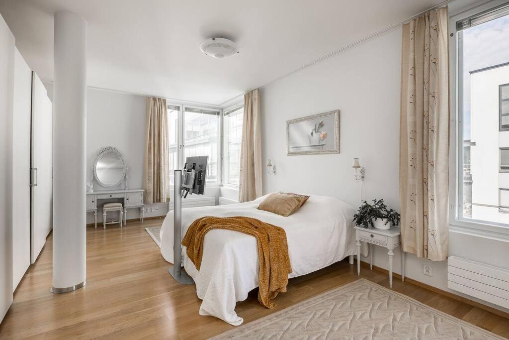 Spacious Home With Four Terrace, Sauna, Sea View Helsínquia Exterior foto
